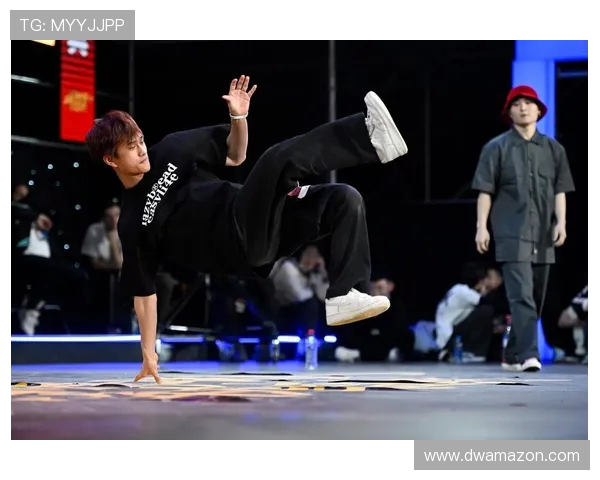 北京街舞队在攀岩联赛中的团队协作表现评析与启示